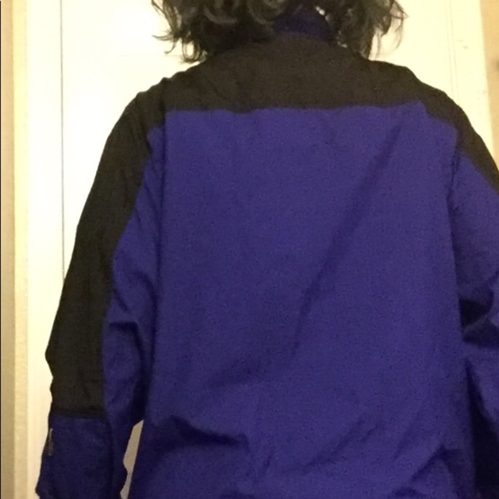 North Face Lightweight Shell - Picture 3 of 3